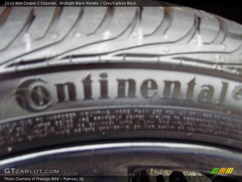 Midnight Black Metallic / Grey/Carbon Black 2010 Mini Cooper S Clubman