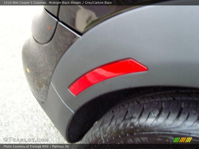 Midnight Black Metallic / Grey/Carbon Black 2010 Mini Cooper S Clubman