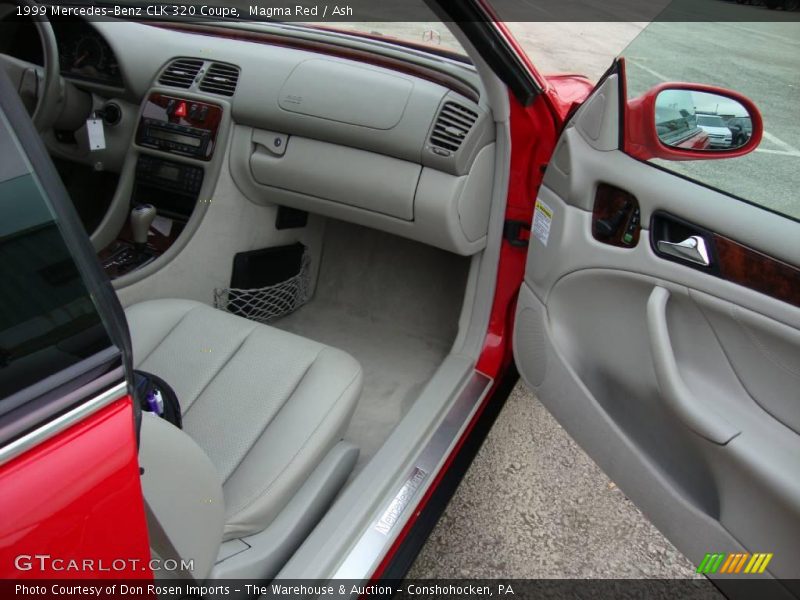 Magma Red / Ash 1999 Mercedes-Benz CLK 320 Coupe