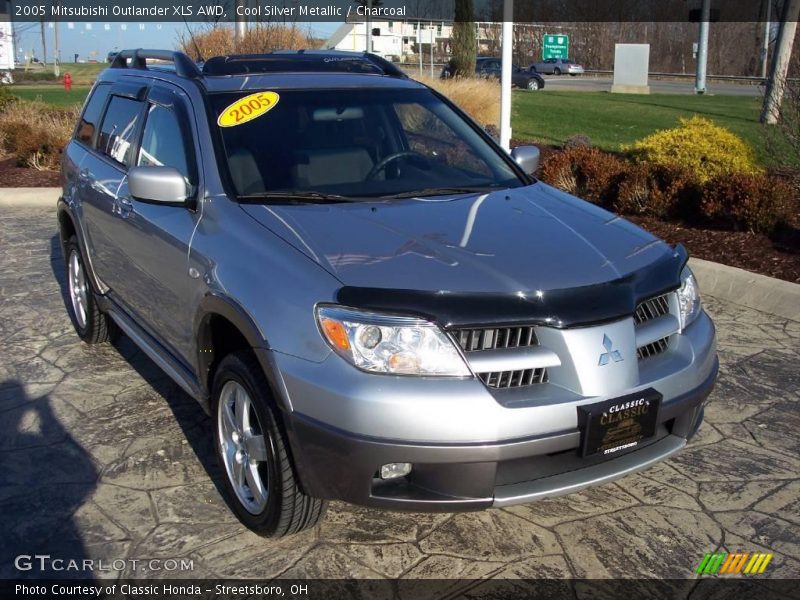 Cool Silver Metallic / Charcoal 2005 Mitsubishi Outlander XLS AWD