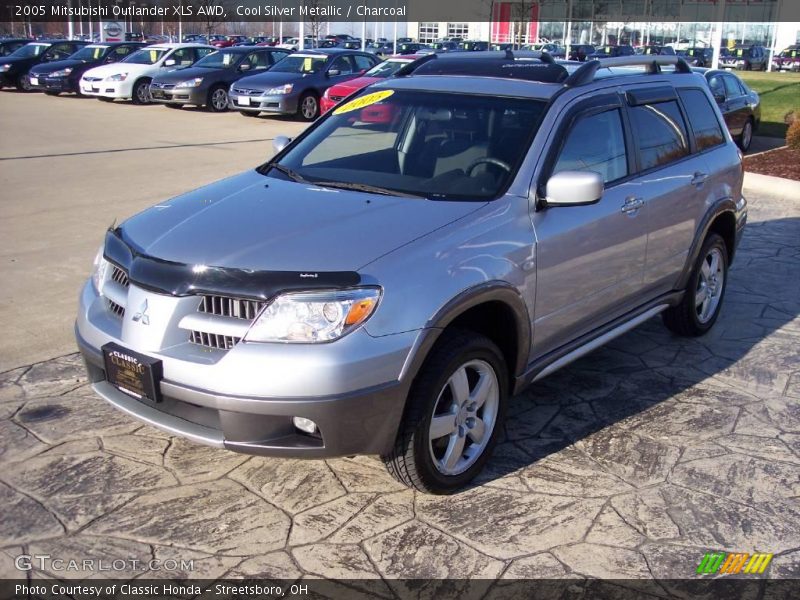 Cool Silver Metallic / Charcoal 2005 Mitsubishi Outlander XLS AWD