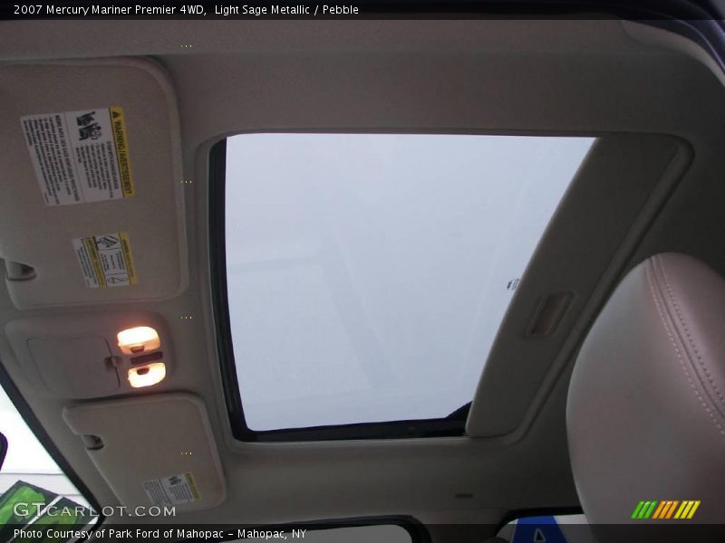 Light Sage Metallic / Pebble 2007 Mercury Mariner Premier 4WD