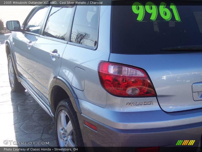 Cool Silver Metallic / Charcoal 2005 Mitsubishi Outlander XLS AWD