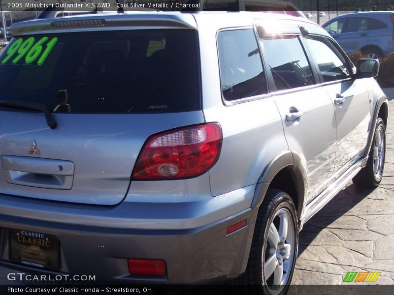 Cool Silver Metallic / Charcoal 2005 Mitsubishi Outlander XLS AWD