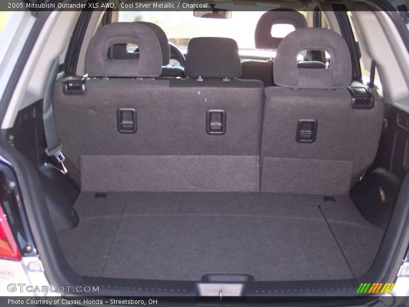Cool Silver Metallic / Charcoal 2005 Mitsubishi Outlander XLS AWD