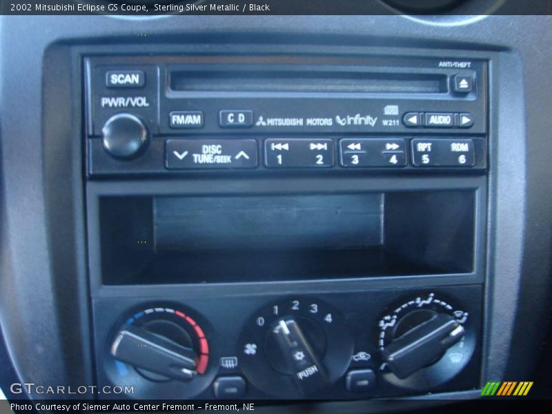 Sterling Silver Metallic / Black 2002 Mitsubishi Eclipse GS Coupe