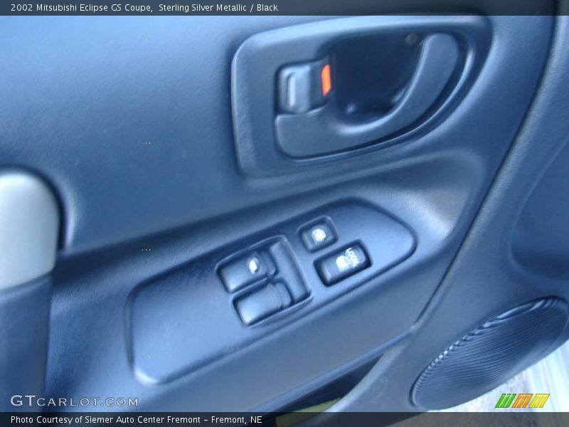 Sterling Silver Metallic / Black 2002 Mitsubishi Eclipse GS Coupe