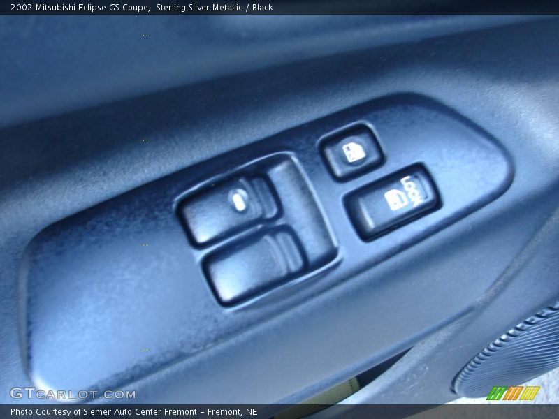 Sterling Silver Metallic / Black 2002 Mitsubishi Eclipse GS Coupe