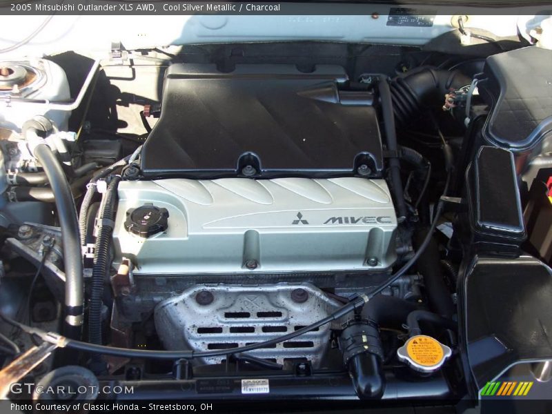 Cool Silver Metallic / Charcoal 2005 Mitsubishi Outlander XLS AWD