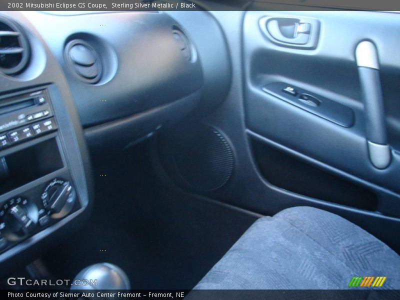 Sterling Silver Metallic / Black 2002 Mitsubishi Eclipse GS Coupe