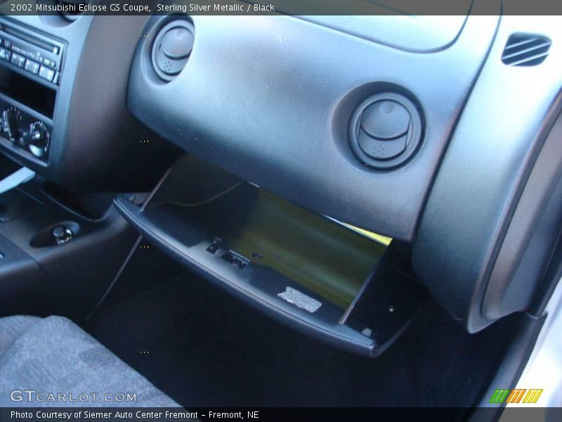 Sterling Silver Metallic / Black 2002 Mitsubishi Eclipse GS Coupe
