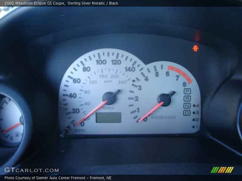 Sterling Silver Metallic / Black 2002 Mitsubishi Eclipse GS Coupe