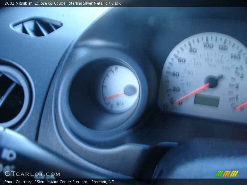 Sterling Silver Metallic / Black 2002 Mitsubishi Eclipse GS Coupe