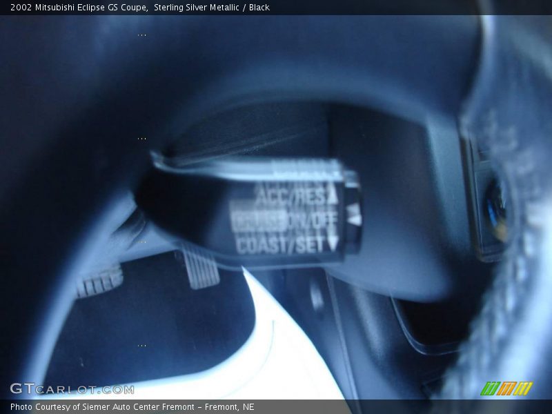 Sterling Silver Metallic / Black 2002 Mitsubishi Eclipse GS Coupe
