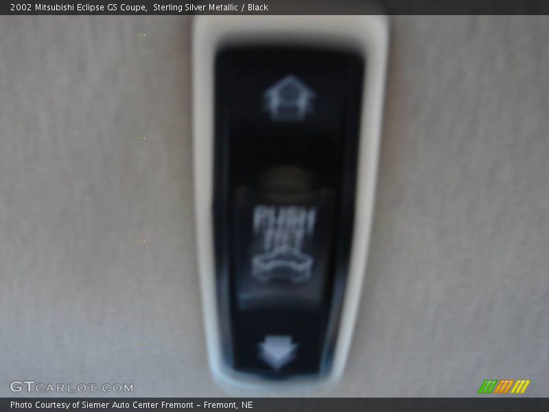 Sterling Silver Metallic / Black 2002 Mitsubishi Eclipse GS Coupe