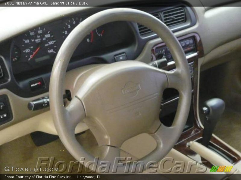 Sandrift Beige / Dusk 2001 Nissan Altima GXE