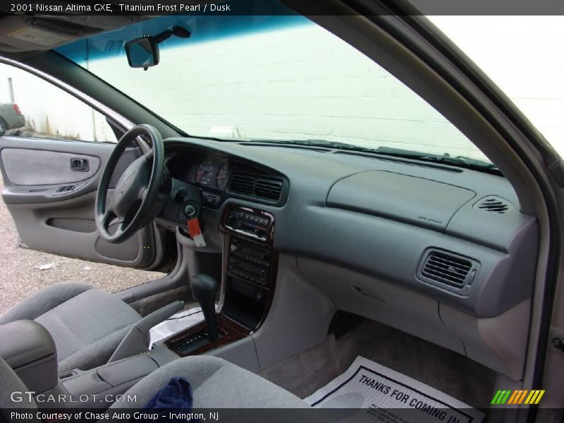 Titanium Frost Pearl / Dusk 2001 Nissan Altima GXE