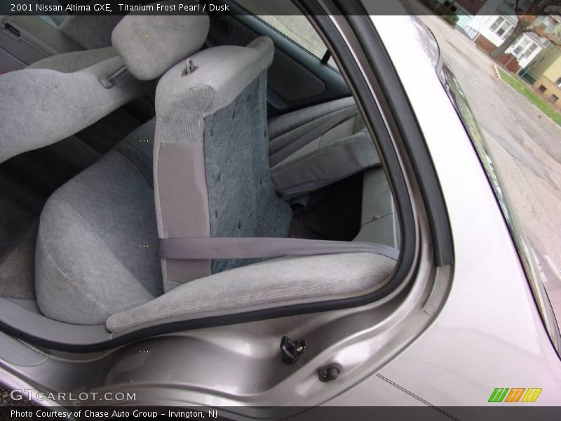 Titanium Frost Pearl / Dusk 2001 Nissan Altima GXE