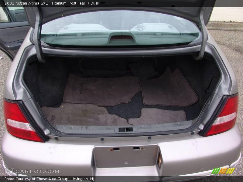 Titanium Frost Pearl / Dusk 2001 Nissan Altima GXE