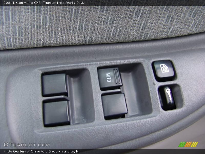 Titanium Frost Pearl / Dusk 2001 Nissan Altima GXE