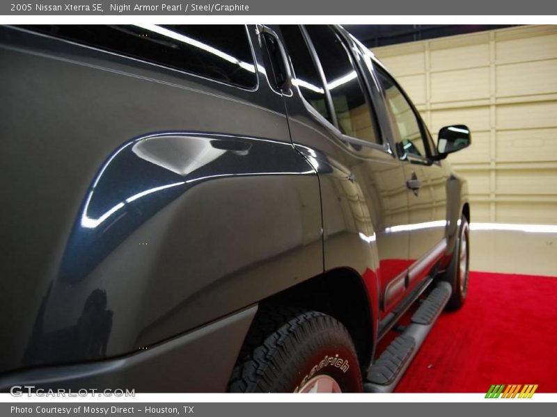 Night Armor Pearl / Steel/Graphite 2005 Nissan Xterra SE