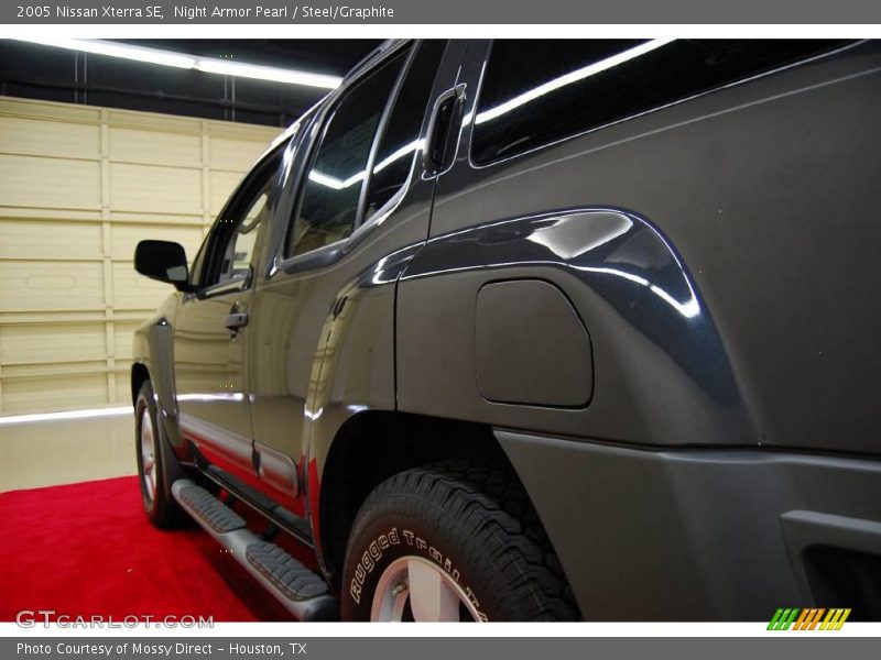 Night Armor Pearl / Steel/Graphite 2005 Nissan Xterra SE
