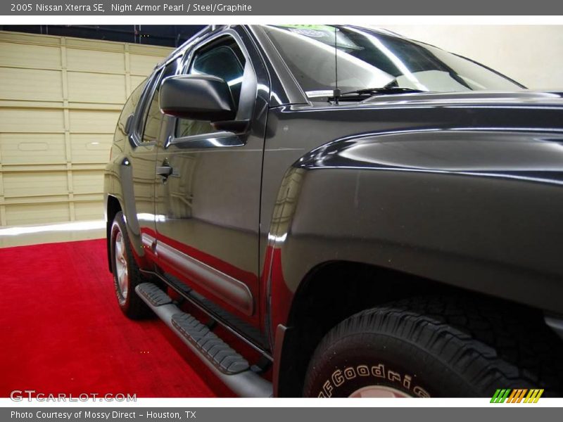 Night Armor Pearl / Steel/Graphite 2005 Nissan Xterra SE