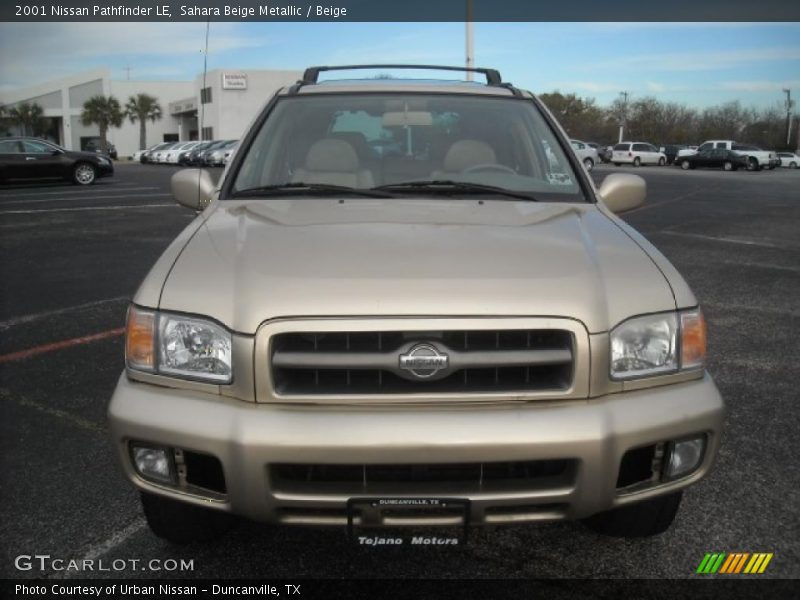 Sahara Beige Metallic / Beige 2001 Nissan Pathfinder LE