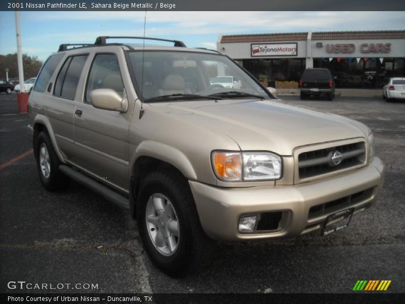 Sahara Beige Metallic / Beige 2001 Nissan Pathfinder LE