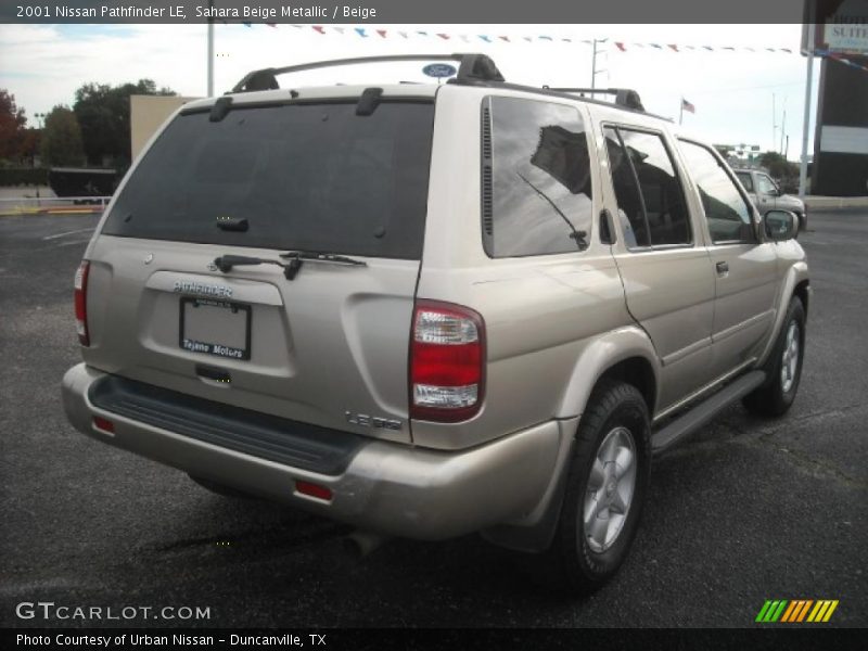 Sahara Beige Metallic / Beige 2001 Nissan Pathfinder LE