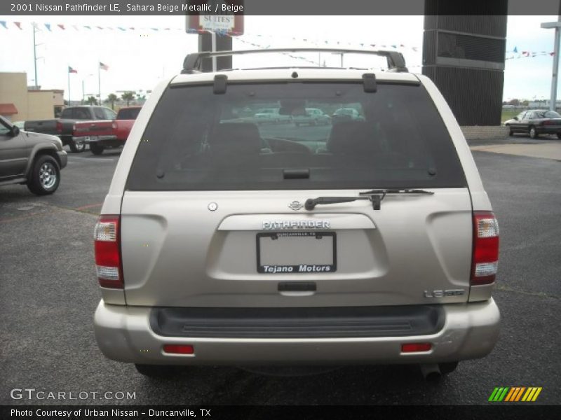 Sahara Beige Metallic / Beige 2001 Nissan Pathfinder LE