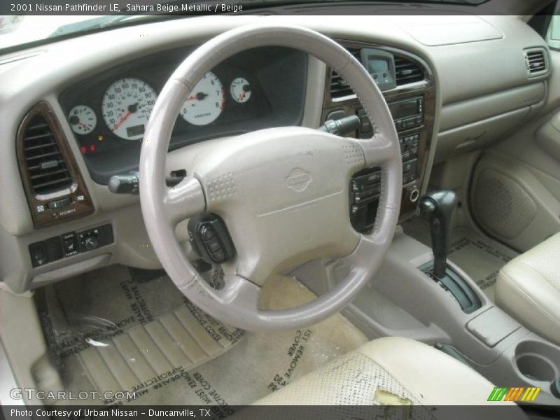 Sahara Beige Metallic / Beige 2001 Nissan Pathfinder LE