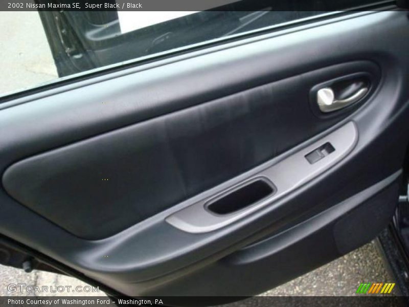 Super Black / Black 2002 Nissan Maxima SE