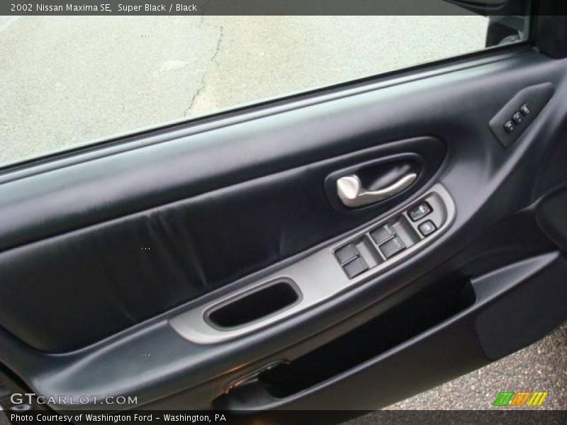 Super Black / Black 2002 Nissan Maxima SE