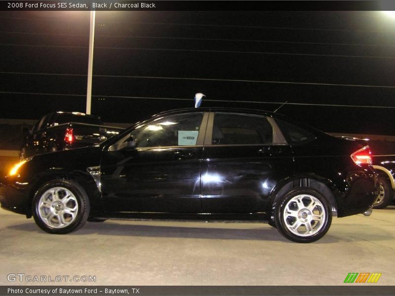 Black / Charcoal Black 2008 Ford Focus SES Sedan