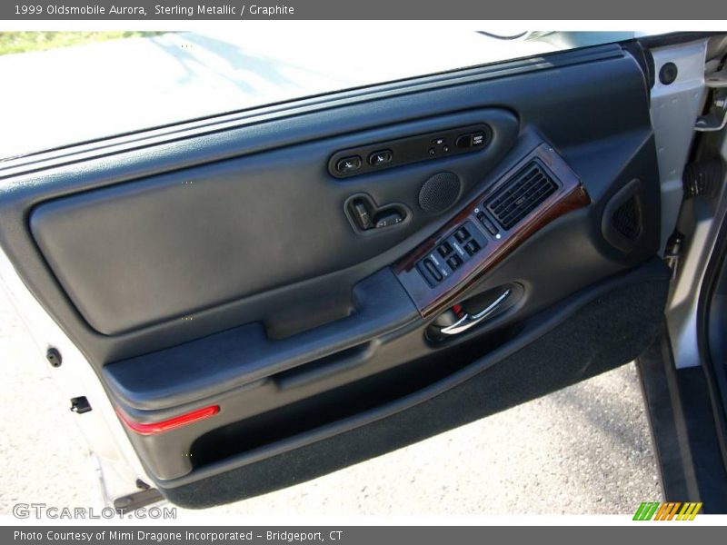 Sterling Metallic / Graphite 1999 Oldsmobile Aurora