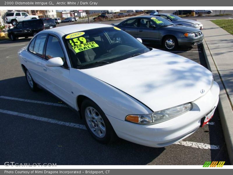 Arctic White / Dark Gray 2000 Oldsmobile Intrigue GL