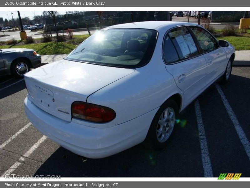 Arctic White / Dark Gray 2000 Oldsmobile Intrigue GL
