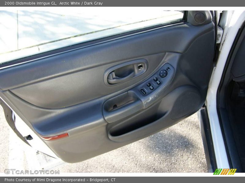 Arctic White / Dark Gray 2000 Oldsmobile Intrigue GL