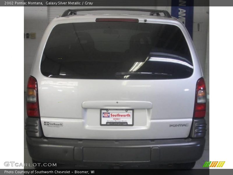 Galaxy Silver Metallic / Gray 2002 Pontiac Montana