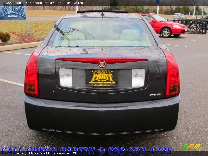 Moonstone / Light Neutral 2005 Cadillac CTS Sedan