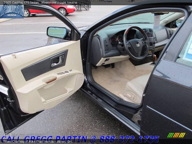 Moonstone / Light Neutral 2005 Cadillac CTS Sedan