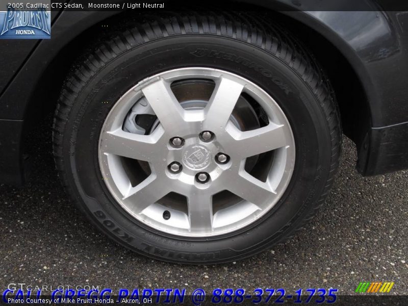 Moonstone / Light Neutral 2005 Cadillac CTS Sedan
