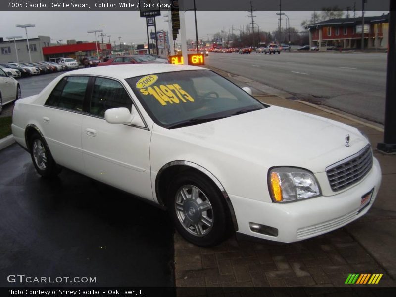 Cotillion White / Dark Gray 2005 Cadillac DeVille Sedan