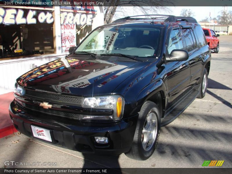 Black / Light Gray 2005 Chevrolet TrailBlazer EXT LT 4x4