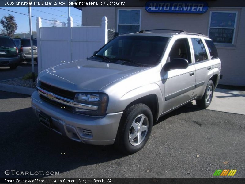 Silverstone Metallic / Light Gray 2005 Chevrolet TrailBlazer LS 4x4