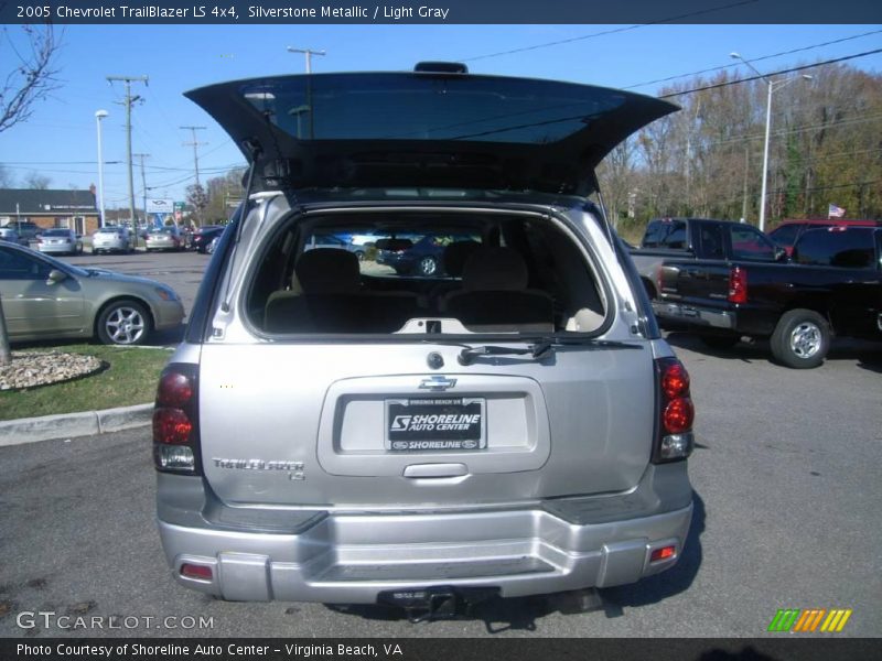 Silverstone Metallic / Light Gray 2005 Chevrolet TrailBlazer LS 4x4