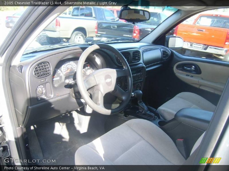 Silverstone Metallic / Light Gray 2005 Chevrolet TrailBlazer LS 4x4