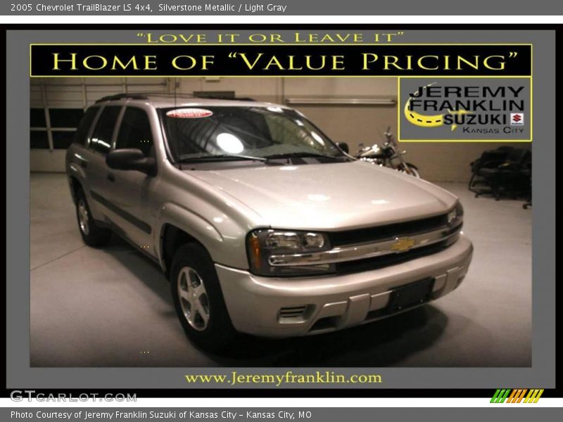 Silverstone Metallic / Light Gray 2005 Chevrolet TrailBlazer LS 4x4