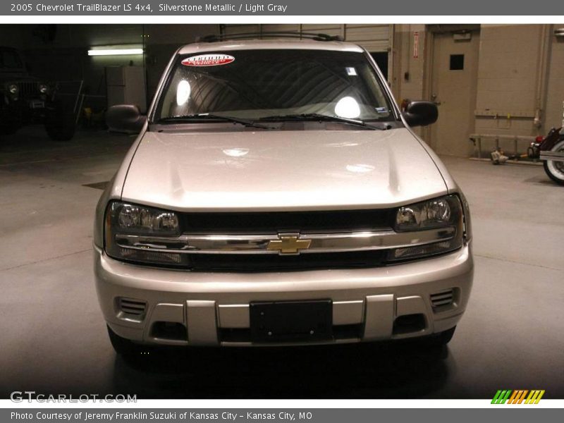 Silverstone Metallic / Light Gray 2005 Chevrolet TrailBlazer LS 4x4